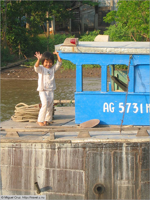 Vietnam: Mekong Delta: Ship ahoy