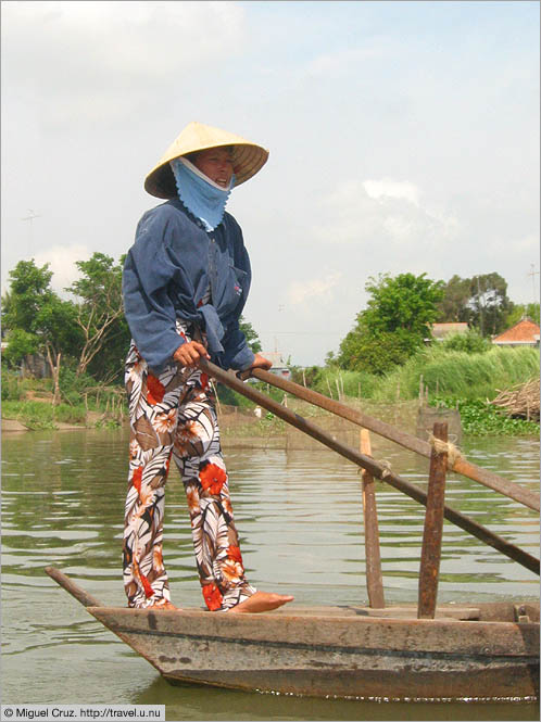 Vietnam: Mekong Delta: A pro at work