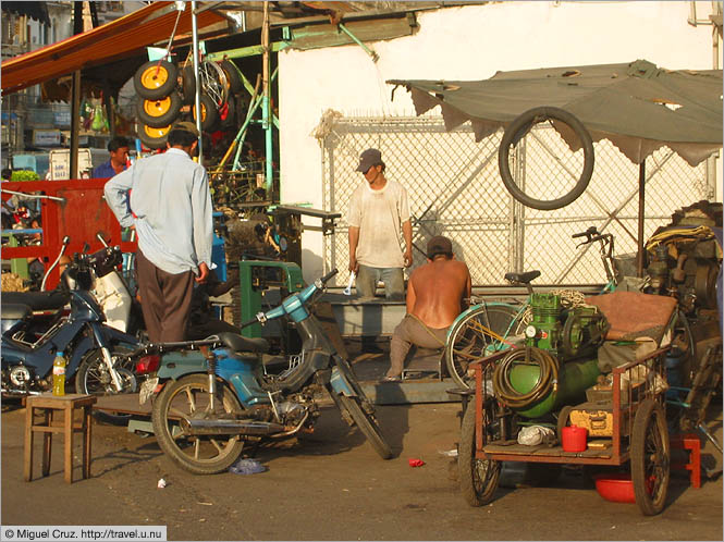 Vietnam: Saigon: Repair shop